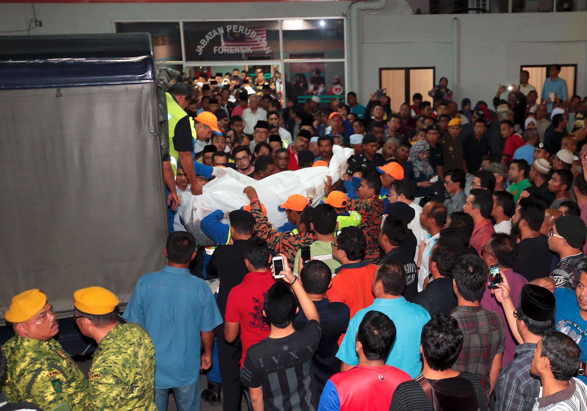 Embedded image permalink