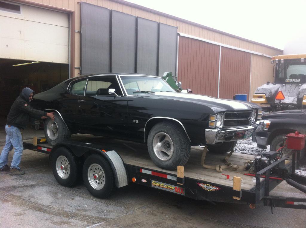 jate24's tweet photo. She's on her way home #72chevelle #notmine #blackbeauty http://t.co/rSFhZOfHCU