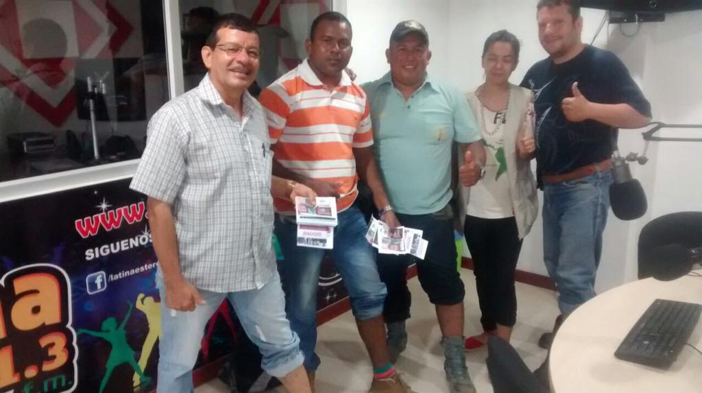 AicmaColombia's tweet photo. Medios de comunicación, @SENAComunica @COL_EJERCITO Brigada Móvil 13 y Batallón de Ingenieros #27 #Remángate Putumayo http://t.co/LrsYzpGVgy