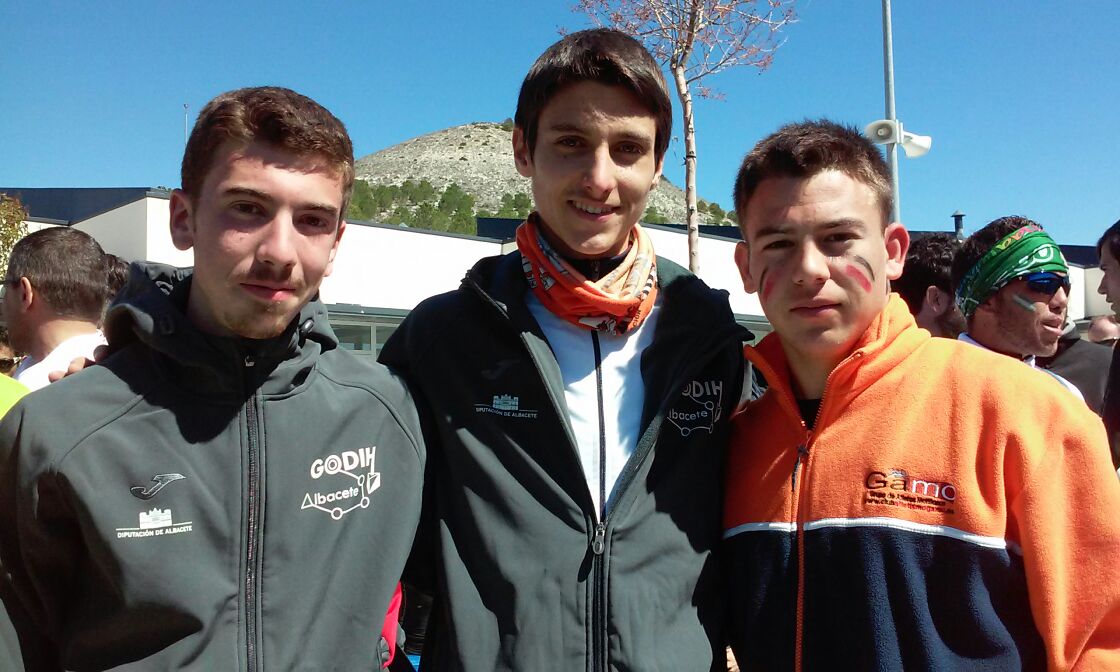 Con los maquinas de Albacete #Elmar <a href="/AntonioD48/">Antonio David</a> #CEO2015 <a href="/GODIH_Albacete/">GODIH Albacete</a> #CastillaLaMancha