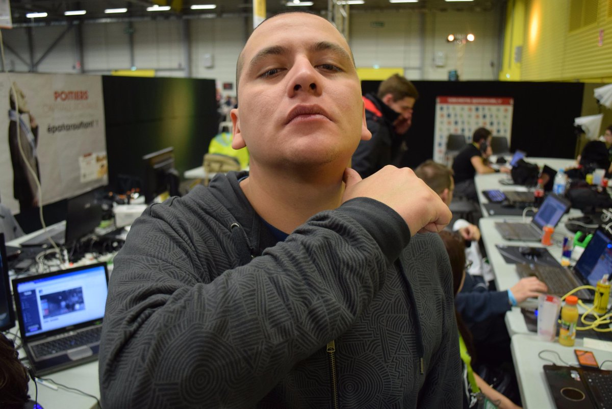 *aAa* <a href="/Lanf3ust/">Fifi</a> se qualifie pour les 8ème de finales Shootmania de la #GA2015. Belle performance pour un manager !