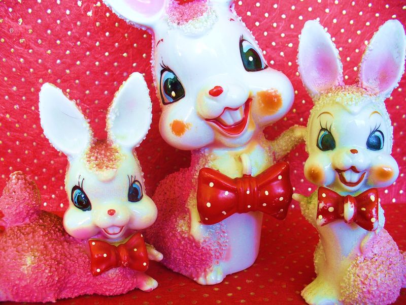 StrutClothing's tweet photo. Happy Easter Weekend everyone from our retro bunnies!!
#easter #bunnies #vintage #easterbunny #retro #easterholidays http://t.co/IKLR4zcbvU