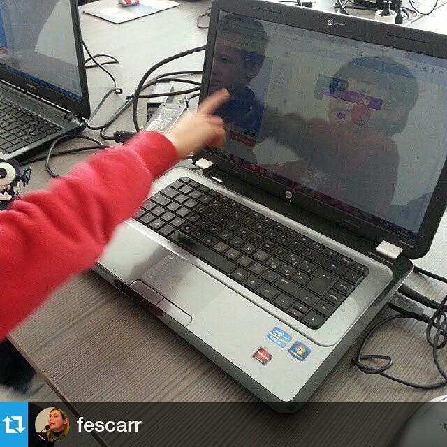 IvanPsy's tweet image. Cyberspace awareness with #coderdojo @fescarr #digcit @coderdojo ・・・
#Compvter #cyberbully… ift.tt/19SF8mZ