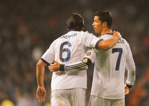 Happy Birthday, Sami Khedira! Feliz cumpleaños!  