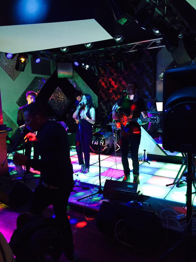 VinylBmouth's tweet image. @BoxPartyBand killing it live now! Head down for 50% off drinks