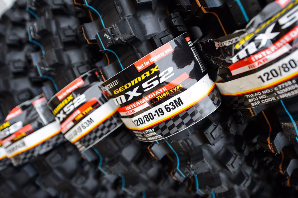 RideDunlop's tweet photo. 😍😍 #Dunlop #Geomax #MX52 http://t.co/klywx7gxgv