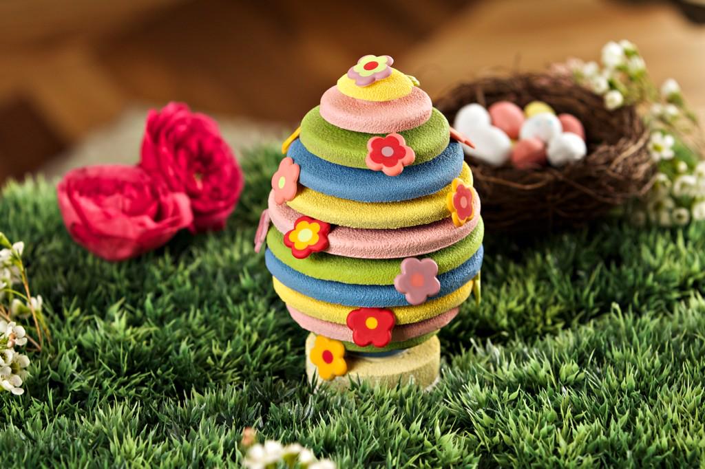 The Toy Egg made with <a href="/Valrhona_ca/">Valrhona Canada</a> Ivoire, Dulcey, Caramelia, Bahibe, Manjari and Araguani.