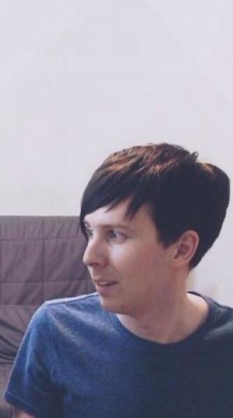 TronlerForLife's tweet photo. Here's all of the pictures separately too #phan #TeamInternet #lockscreen #danandphilcrafts #getphilto3mil http://t.co/dNlB3pW2tH