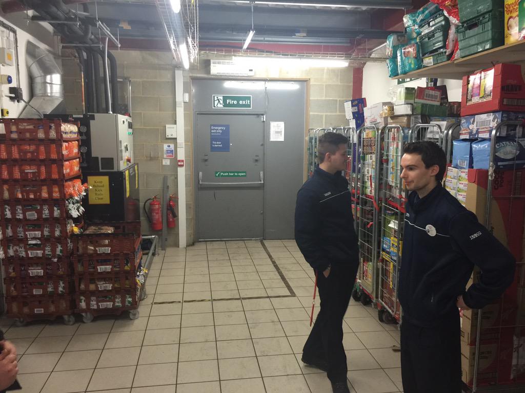 Marie_Lloyd1's tweet photo. @ExpressWarley fantastic warehouse stds today! All set for Sunday! Well done guys 👍 http://t.co/MKCfcGVH3u