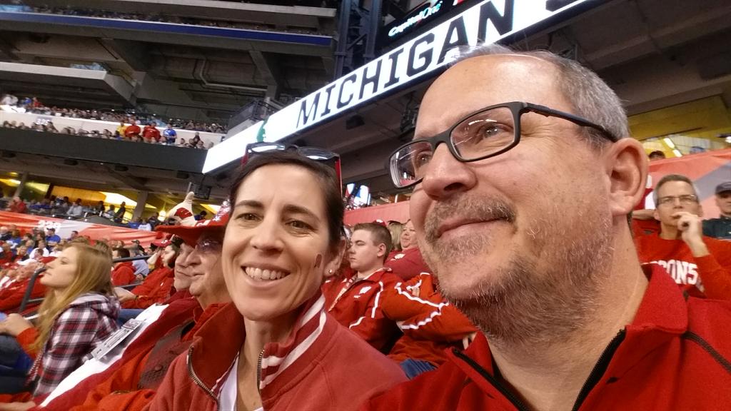BeckySplitt's tweet photo. Badgers all the way. #OpenToTry  #FinalFour #uwbadgers http://t.co/zepQ5WDzi8