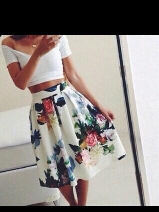 MorganCupcakee's tweet photo. Floral is my thing http://t.co/ZfmenM5tUT