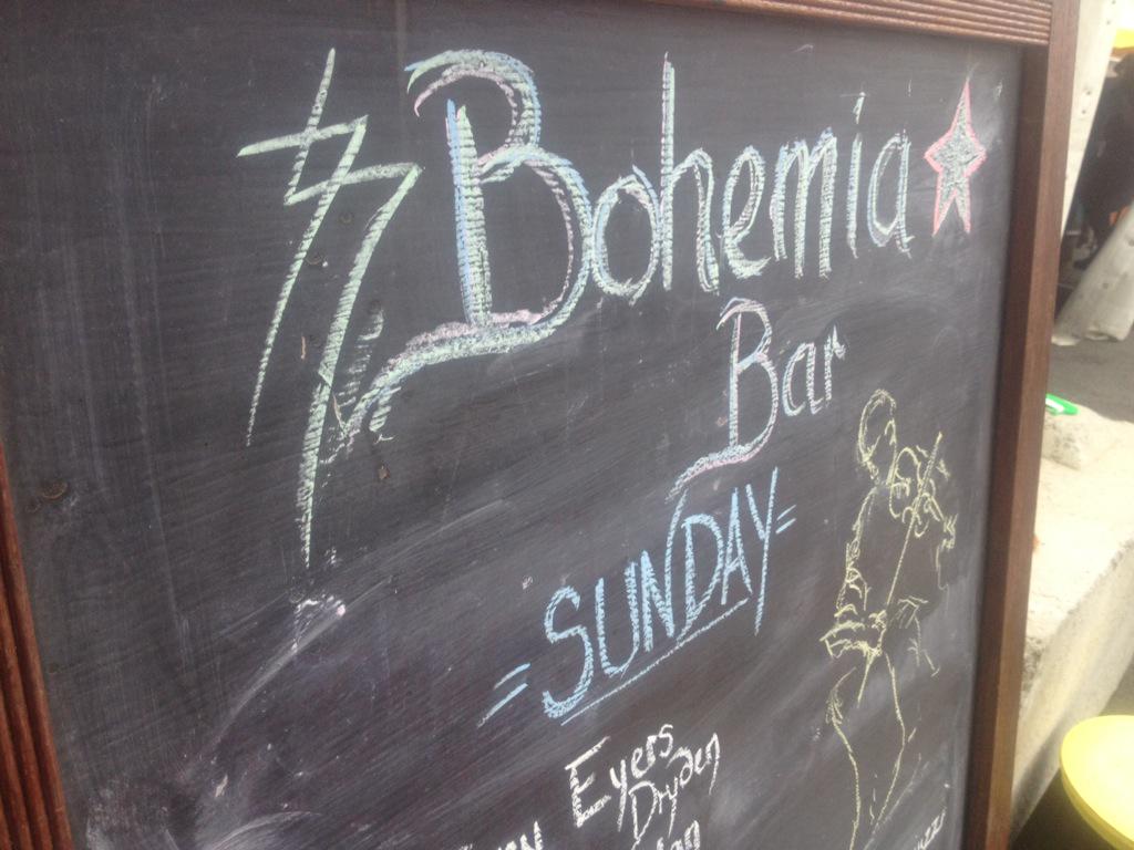 TrickWinter's tweet photo. Tim is about to do a solo set at the Bohemian Bar  at 1pm #5daysinaperfectworld http://t.co/J0sxCCeMEH