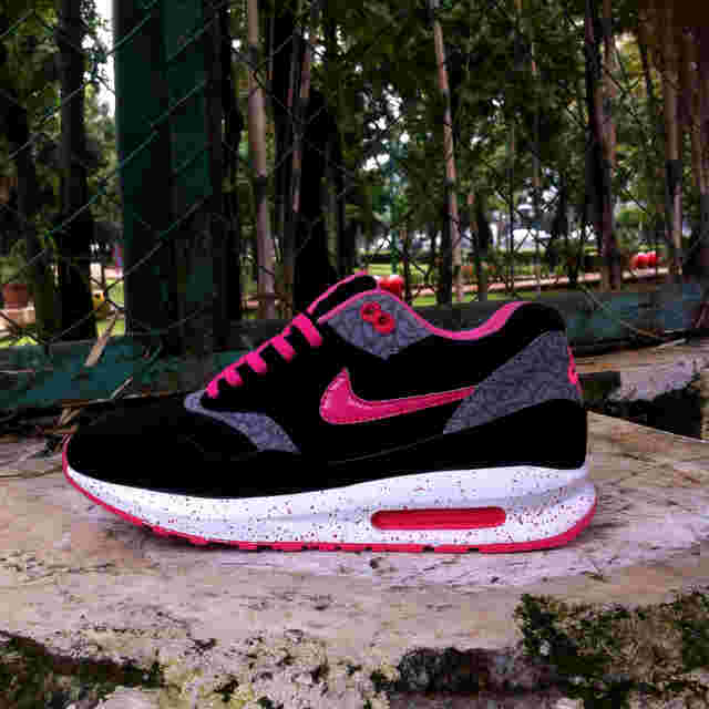 kenzopard's tweet image. Nike LUNAR1 size 37-40 harga 225.000 . Order? Check bio 👌👌