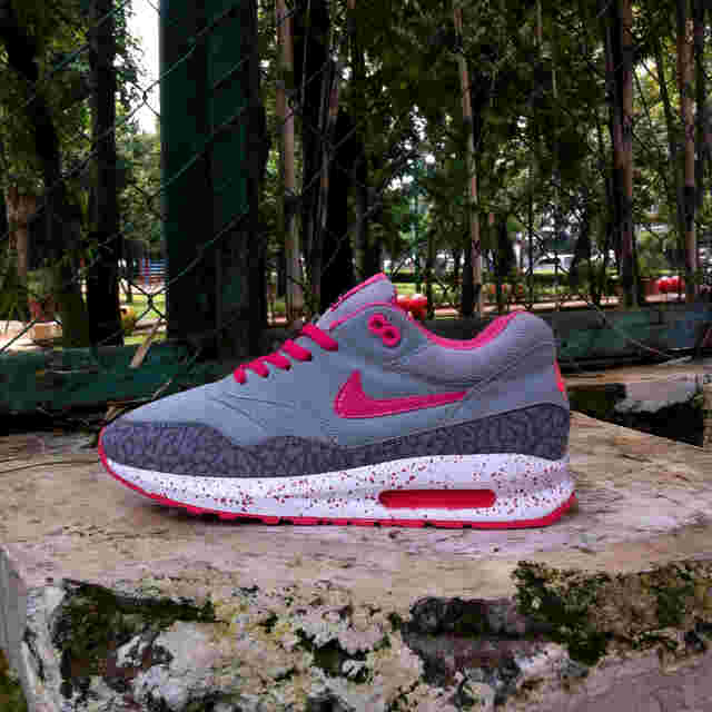 kenzopard's tweet image. Nike LUNAR1 size 37-40 harga 225.000 . Order? Check bio 👌👌