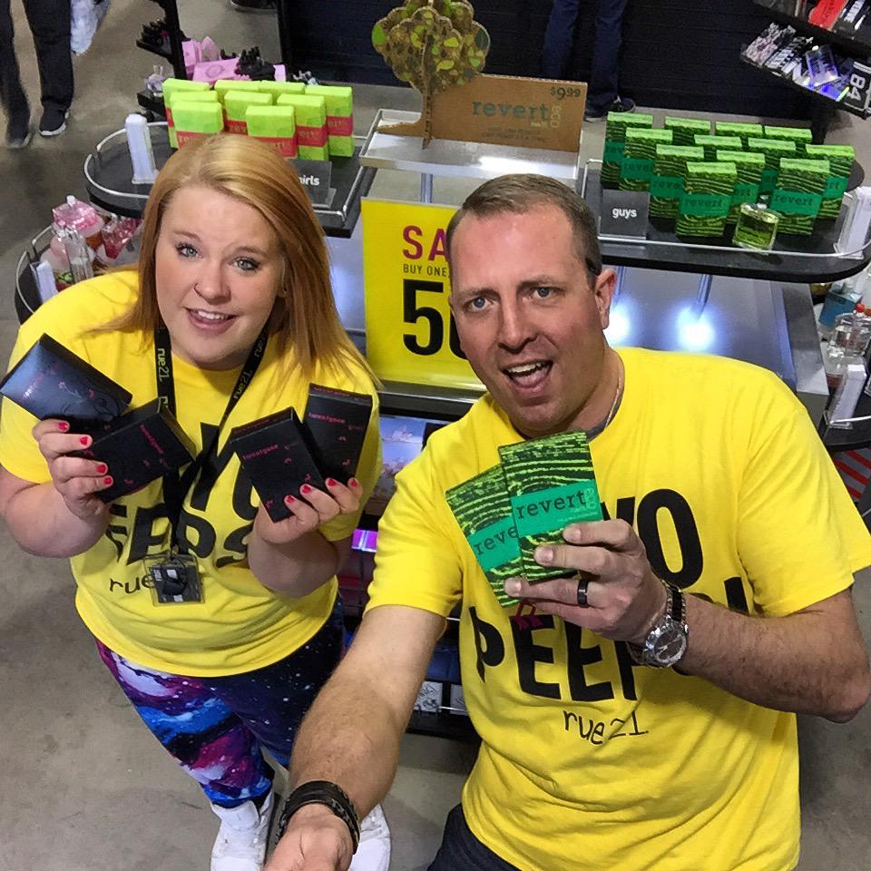 rue21sd's tweet photo. Yo-peeps sale! Entire store Up to 60% off! Top seller Jessica holding Fragrance! @ruepeoplefirst #rue21 http://t.co/9E8vJjaGTg