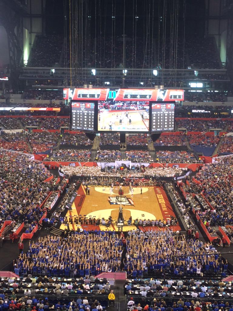 TheMarque's tweet photo. Game one, game on. #DukevsMichigan #ncaa #finalfour @FinalFour http://t.co/fhrqiRzbNo