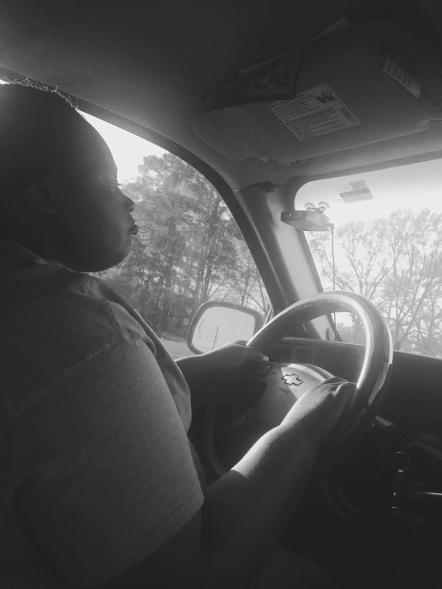 74Lake's tweet photo. Bae swear she in traffic that lip tho!!!! http://t.co/kJ7WV1iviW