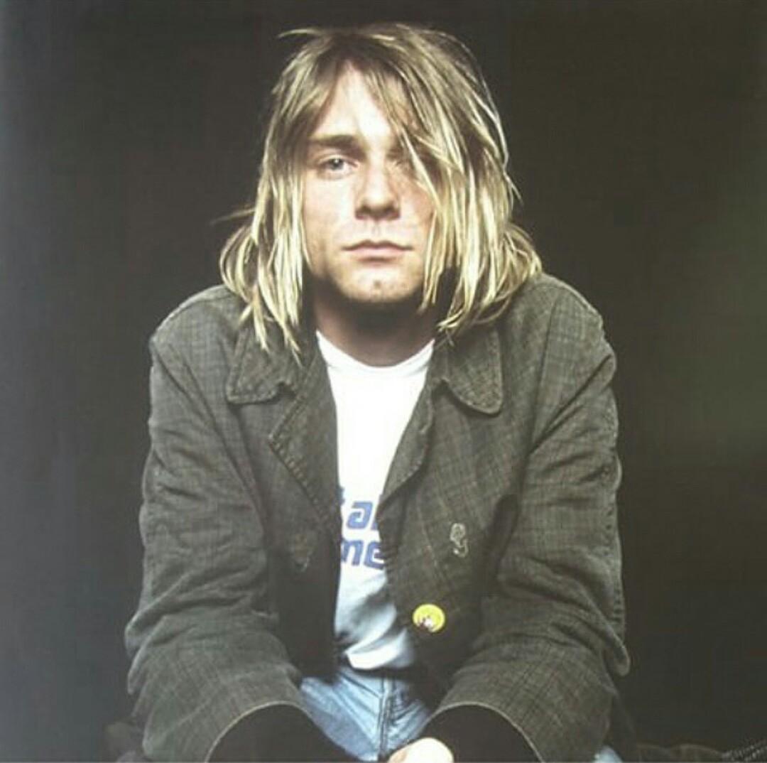 RachTheWanderer's tweet image. This day April 5th 1994 the day the world lost an amazing talented musician Rest In Peace Kurt Cobain 💜