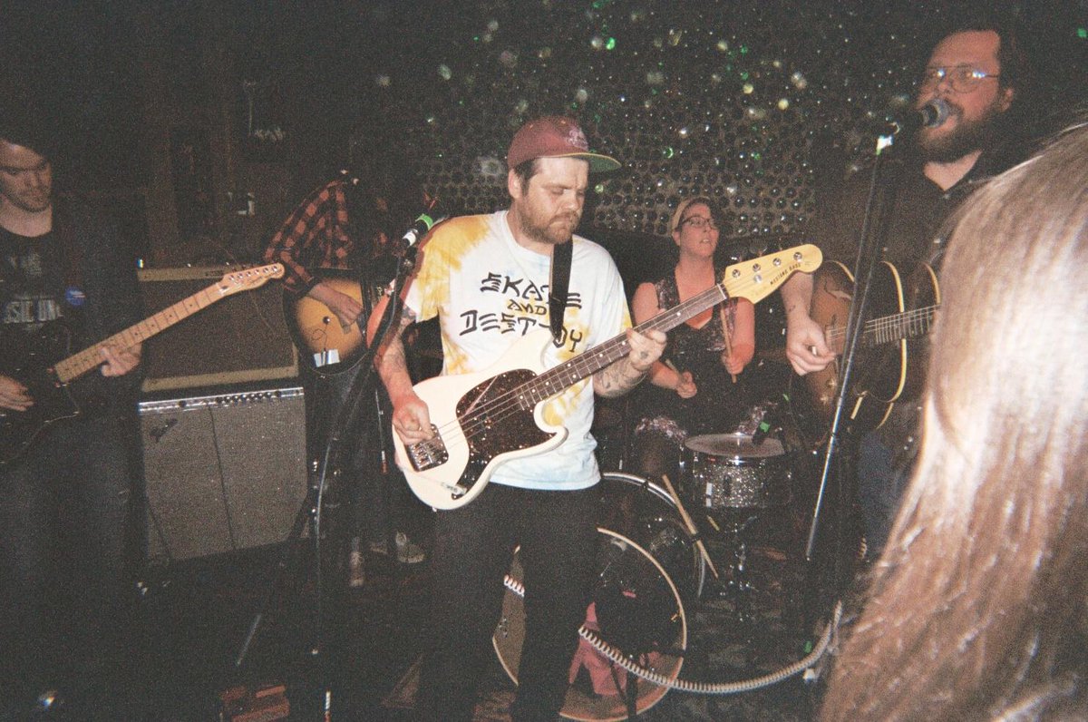 GoldFronts24's tweet photo. @ChaChaSeattle show was awesome the other night!  Thanks @cmrtyz for the pics! http://t.co/yrnhxgpUS1