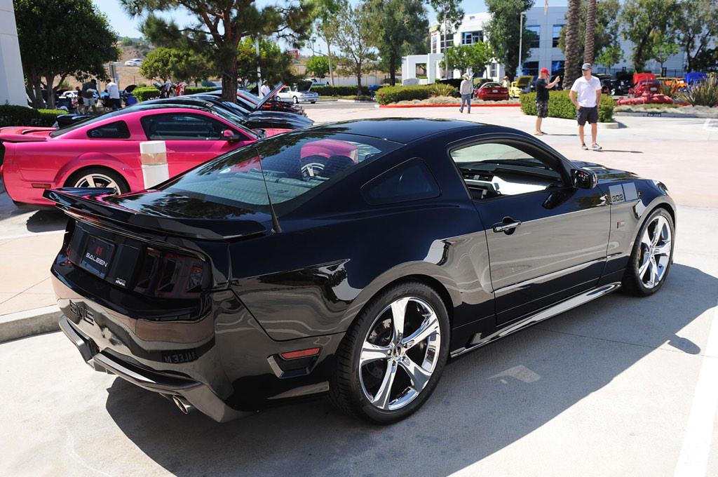 00stangs's tweet photo. #00stangs #mustang #car #cars #saleen#black #slick http://t.co/oaMXqS7fZY