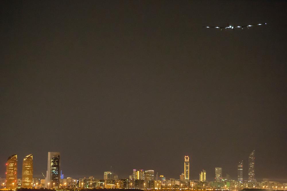 solarimpulse's tweet photo. A #solar airplane flying at night without a drop of fuel: #futureisclean! Cast your vote on http://t.co/jrztLoFdyZ! http://t.co/PooA3HSriQ