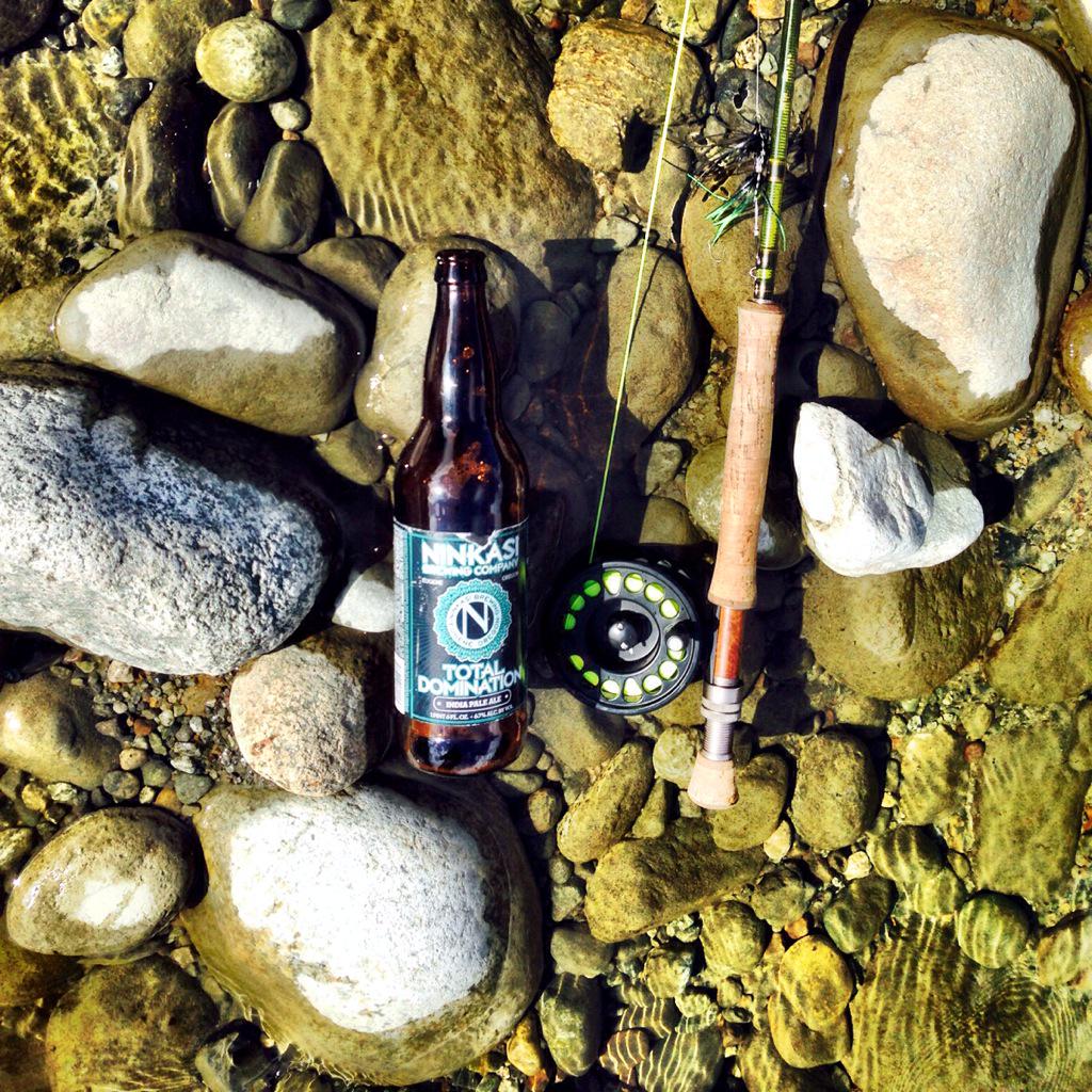 LiamJamesPeyton's tweet photo. Caught a beauty 22oz'er on the #Squamish today @NinkasiBrewing #Fishing #CastingPractice #NoStealheadYet http://t.co/z2LQNaAPC4
