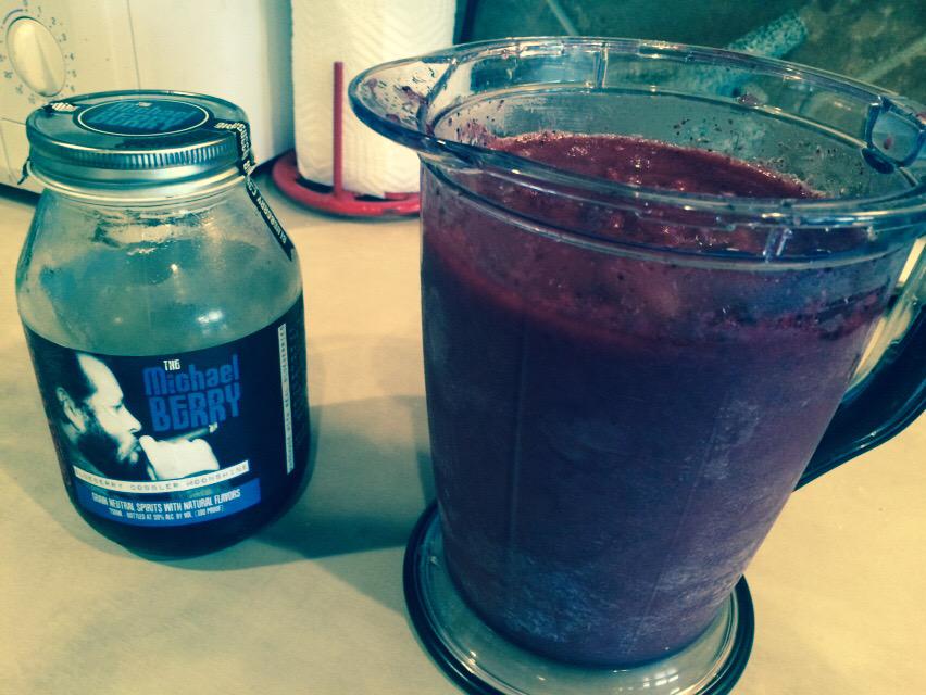kkaosx's tweet photo. @MichaelBerrySho is this a Redneck approved Limeade "Michael Berry Moonshine" frozen drink?! I'm thinking so... http://t.co/ULf2vnoPlq
