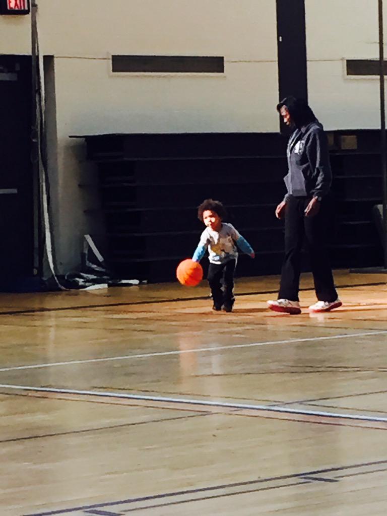 SirKingBruce's tweet photo. My boy was learning the fundamentals today at basketball camp. #SmallSteps #GettingHimReady http://t.co/nnTRoYHKbm