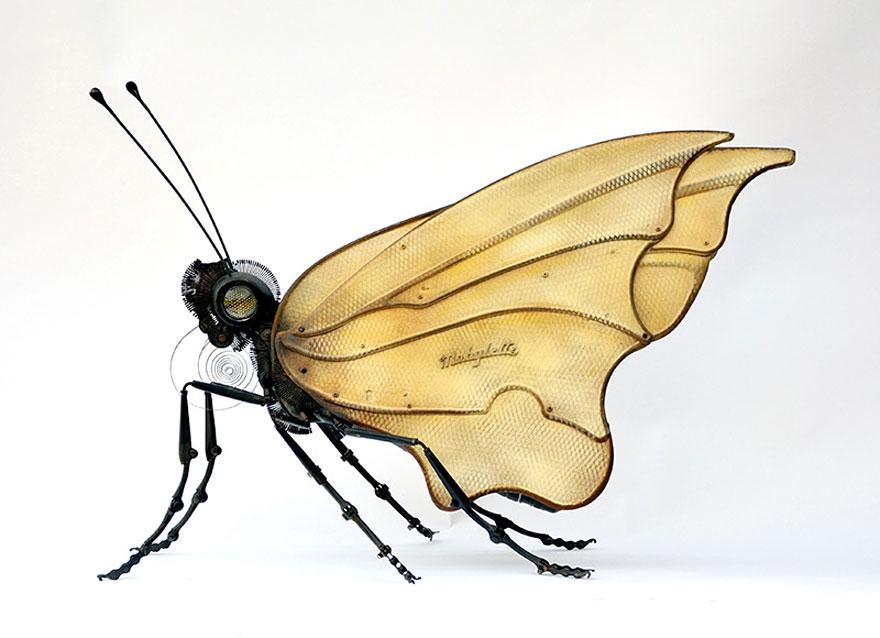 CreativZone's tweet photo. Artist Creates Amazing ... - http://t.co/97vw6NtAdz - #AnimalSculptures #Bugs #CarParts #EdourdMartinet http://t.co/Tni9IjWcCG