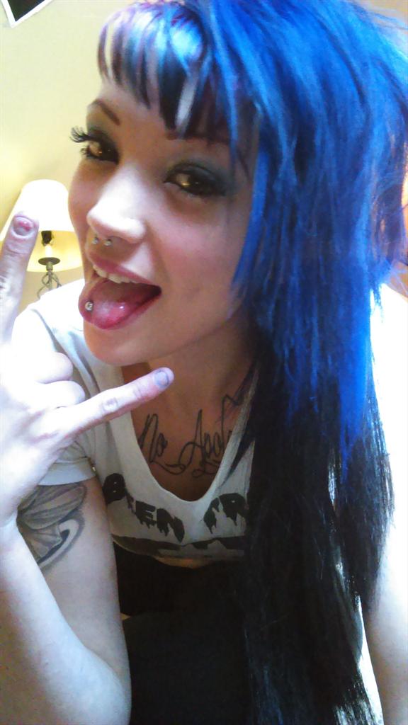 CristiMichelle's tweet photo. #blurrrheer #fuckingmetal #topnotch http://t.co/o9e10lGRSj