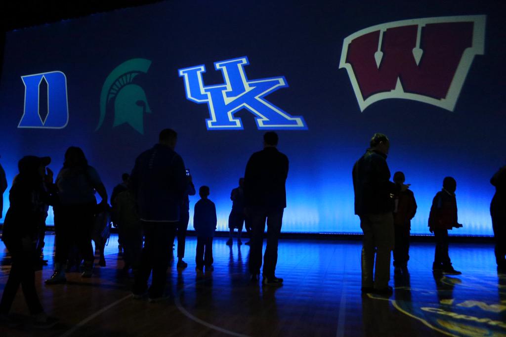 MichaelMReaves's tweet photo. #KernelPhoto is geared up and set for #UKvsWIS here at the #FinalFour. Follow @JonKruegerPhoto and myself for photos http://t.co/oXy3kI9OKy