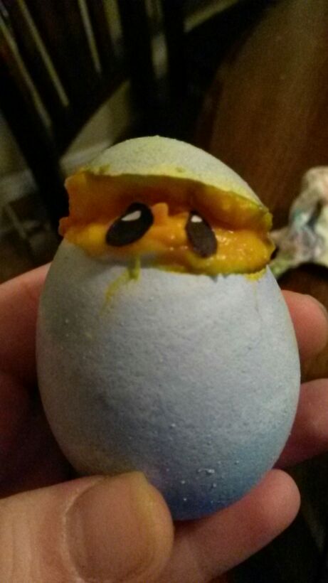 pandamanda333's tweet image. Creepy or cute? @bdunkelman #happyeaster #dyeingeggs
