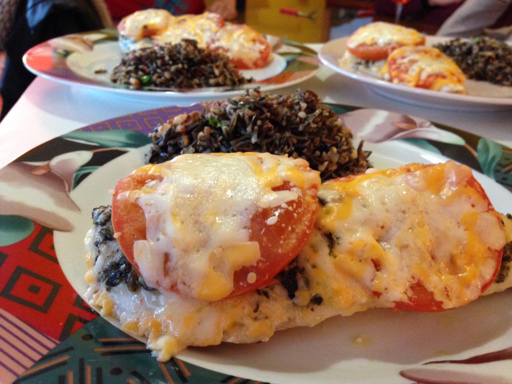 JessicaMacquart's tweet image. Supper with friends