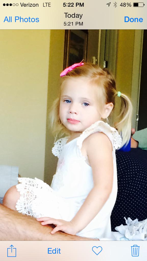 JoshuaMorrowYR's tweet photo. Never thought I'd ever love a girl as much as the hotness....but this one slays me.   #ChaCha http://t.co/LRawrCq8xm