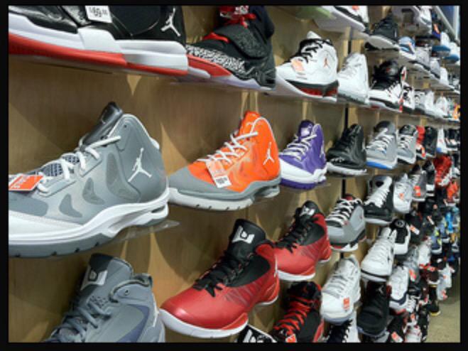 Heavy_Official's tweet photo. you have a G for shoes.  FAV for 5 pairs your choice of #AirJordan  RT for @Versace http://t.co/M6ArlaGWaD