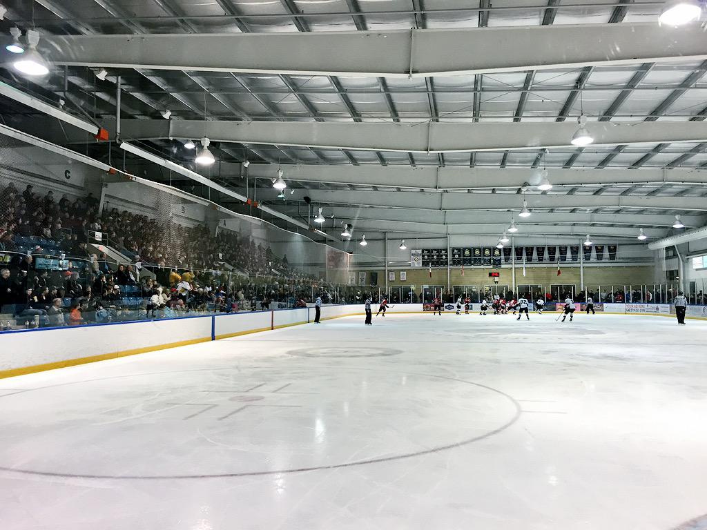 lasallevipers's tweet photo. Four straight playoff sellouts! #ThankYouFans #LEAvsLAS http://t.co/rcAtXvW2KT