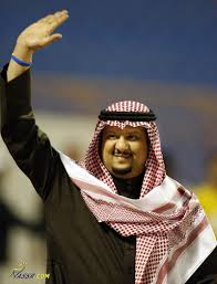 ayed7171's tweet photo. صاحوا تناخو
دوروبي عذاريب
تجمعوا ليلة وزا سولفوا بي
اثري مسوي بالقلوب الاعاجيب
وانا مثل وجه السماء نقش ثوبي http://t.co/F1Ar6Laqyz