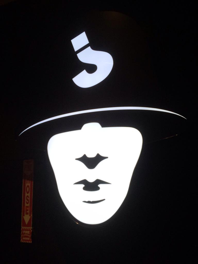 Vivienwhatever's tweet image. Cool going to a jabbawockeez consert