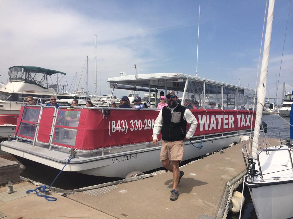 chsharborevents's tweet photo. #Easter2015 family beach time at the #charlestonharborresort @InTown_CHS @ChasWaterTaxi @ColumbusShips http://t.co/sVZvF24TkM