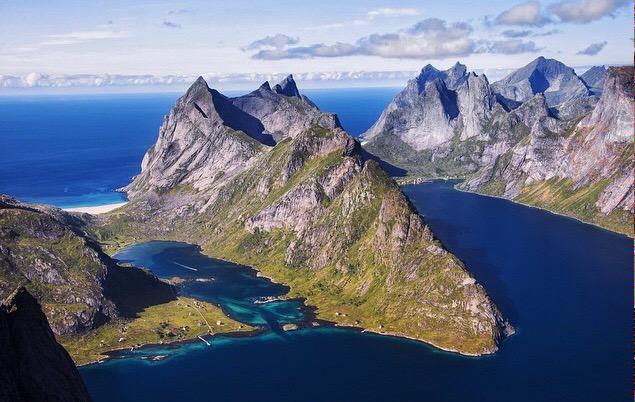 DStrattonPhoto's tweet image. “Satisfaction lies in the effort, not in the attainment, full effort is full victory. ”