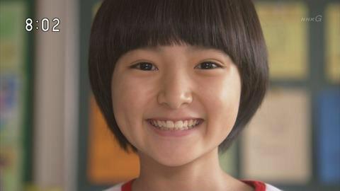 fake_trick's tweet photo. 「まれ」の子役時代一旦終わっちゃったなぁ来夢ちゃん可愛すぎて癒されたぁ http://t.co/0wqSXVTYHY