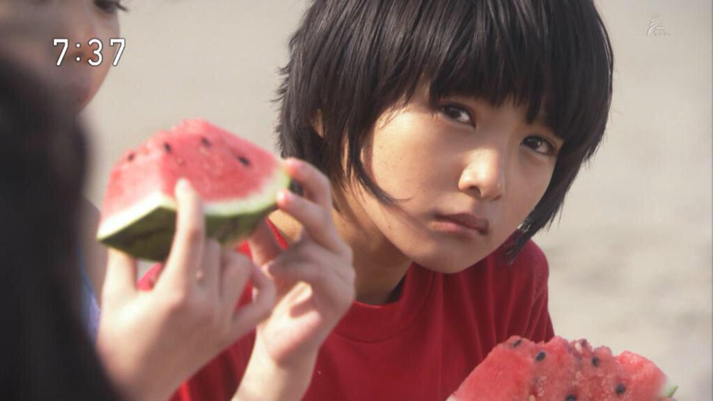 fake_trick's tweet photo. 「まれ」の子役時代一旦終わっちゃったなぁ来夢ちゃん可愛すぎて癒されたぁ http://t.co/0wqSXVTYHY