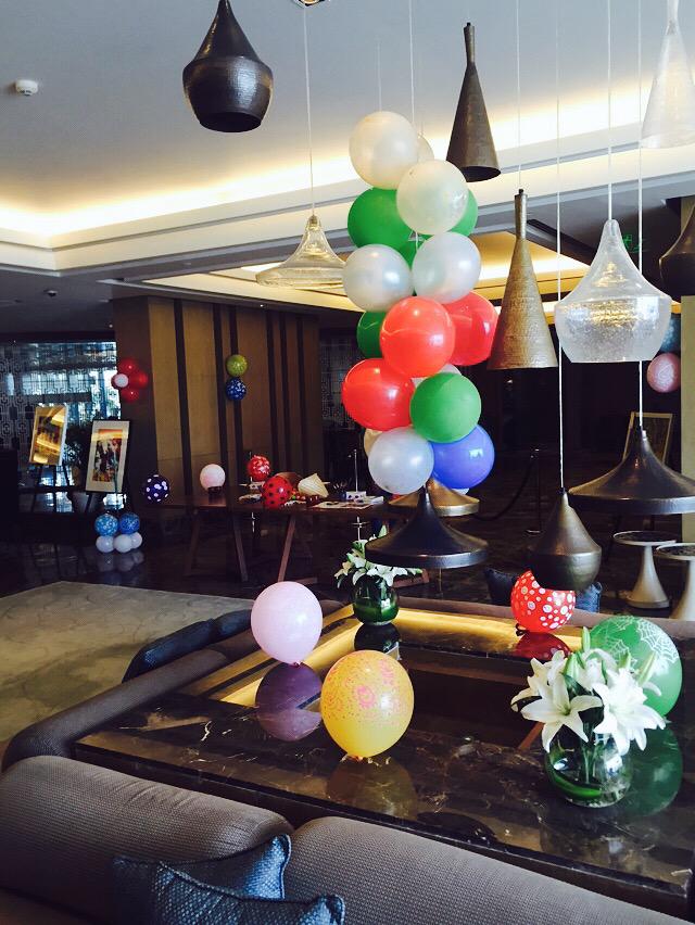FnbRawat's tweet photo. Kids Zone# Egg Coloring # Easter @KempinskiDelhi http://t.co/4MpR0tYbvR