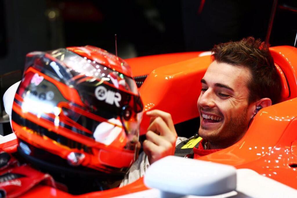 Always in our thoughts and prayers, our team-mate Jules. #JB17 #ForzaJules