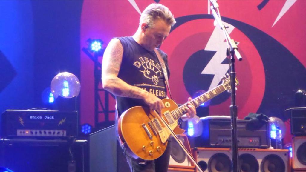 Happy Birthday to the legend Mike McCready   (pic taken by me) 
