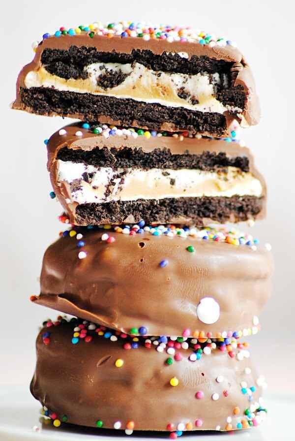 amazingcooks's tweet photo. Fluffer Nutter-Stuffed Oreos. @Oreo #oreo #FluttershyFriday #nutted #stuffed #GoodMorning #eatingdisorders #taste http://t.co/VoJ2XCKixe