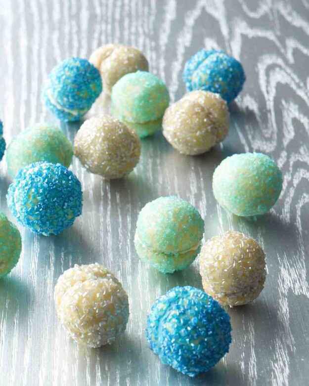 amazingcooks's tweet photo. Glitter Ball Hanukkah Cookies #Glitterbug #ball #Cookies #design #decoration #amazing #taste #GoodMorning #like http://t.co/BtNtNGxf8Q