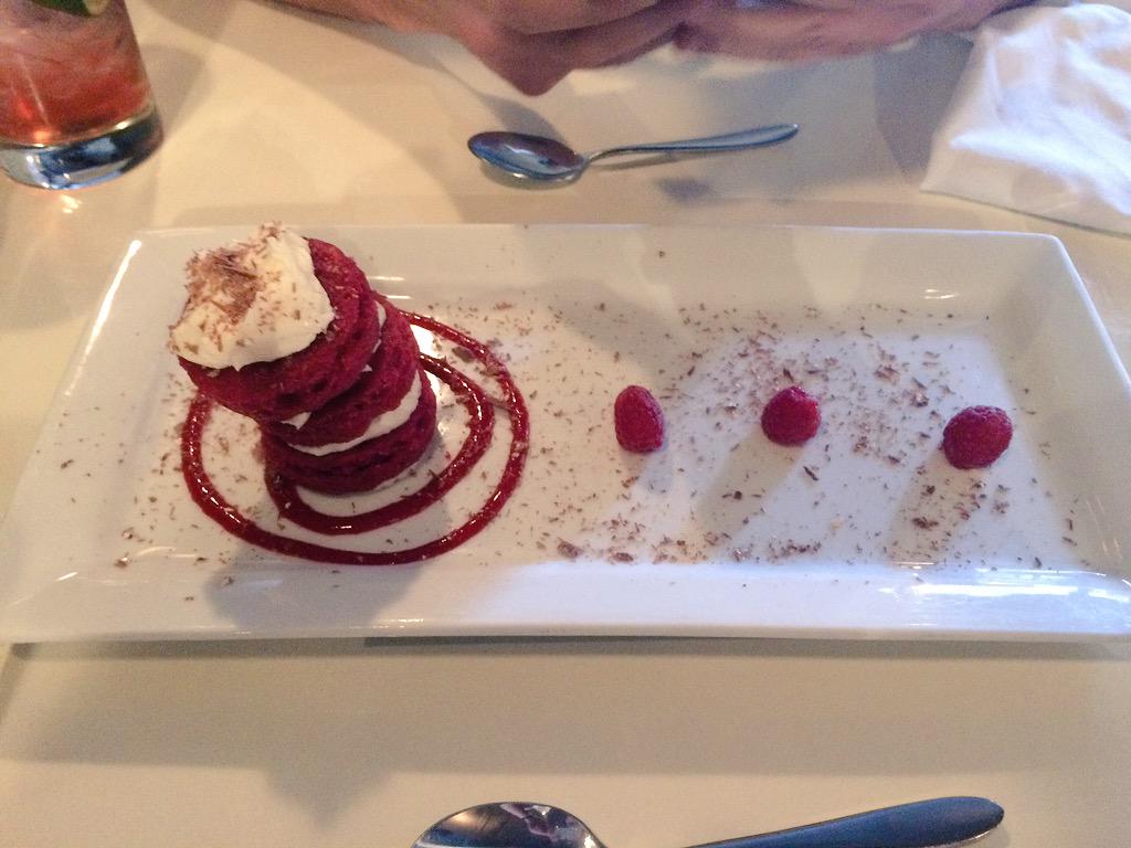 MaryTurquoise's tweet photo. Delicious Red Velvet #cake @maestrosvp #Mturquoise #Montreal #Mtl #MaestroSVP #GoodTimes #TM #HereWeGo #Yum #dessert http://t.co/XVltoYqWJp