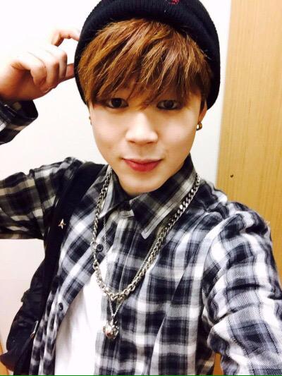 Momo_MiuMiu's tweet photo. #TheRedBulletInChile #TheRedBulletInLatinAmerica
@BTS_twt
Jiminie 😍~~ http://t.co/sY15qLPLy6