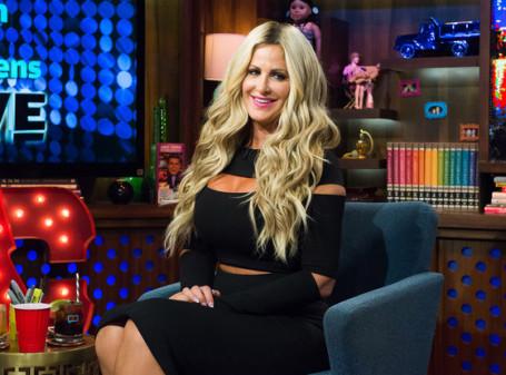 #rt #realitytv #tv goo.gl/NVtl23 Kim Zolciak Denies Nose Job Rumors
